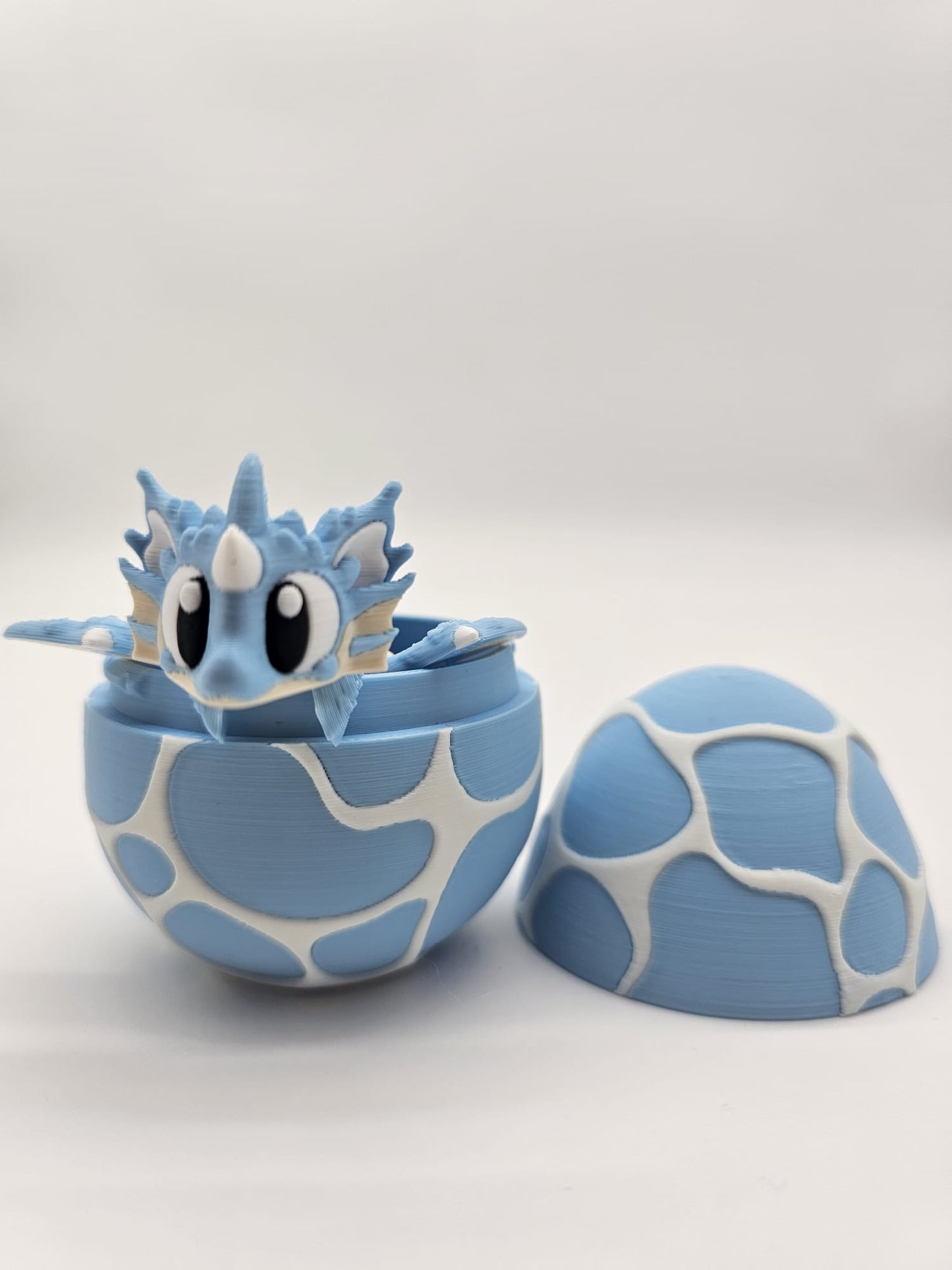 Jucarie Articulata Dragon Marin cu Ou - Figurina Flexibila